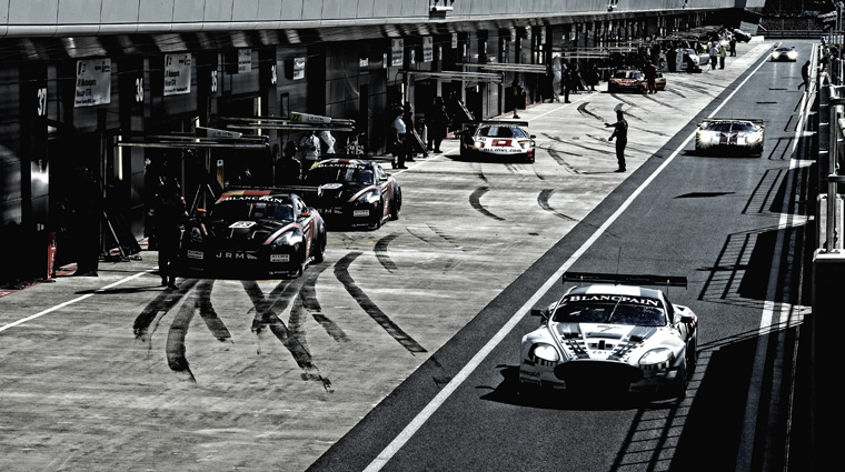 Nissan GT-R Race Scene Picture